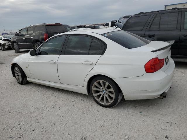 WBAPH7G54BNN06998 - 2011 BMW 328 I WHITE photo 2