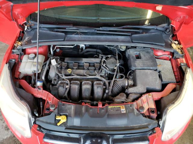 1FAHP3F24CL193268 - 2012 FORD FOCUS SE RED photo 11