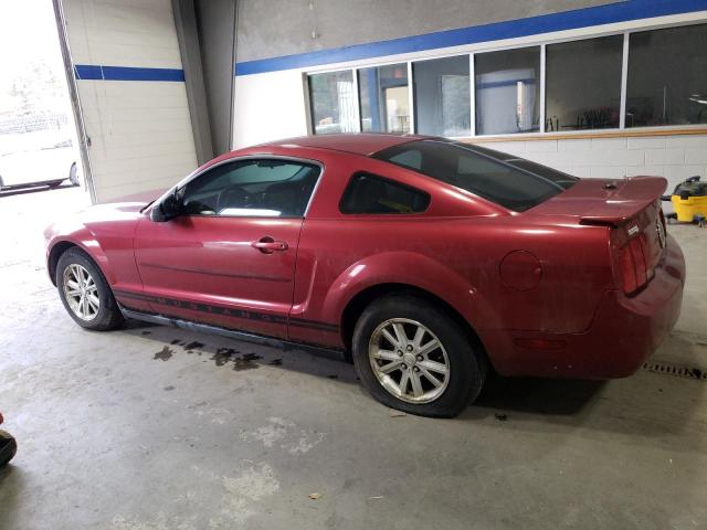 1ZVFT80N475326096 - 2007 FORD MUSTANG RED photo 2