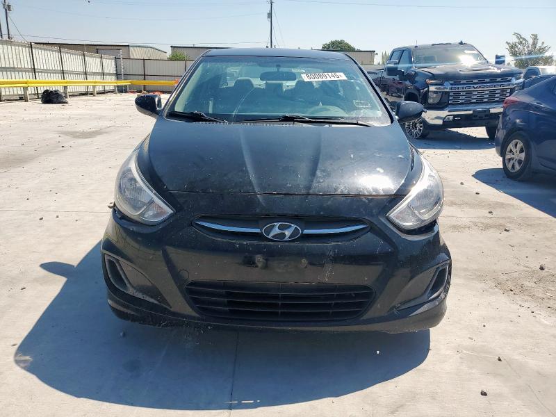 KMHCT4AE2HU281921 - 2017 HYUNDAI ACCENT SE 黑色 照片 5