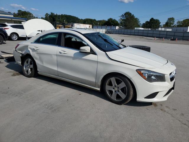 WDDSJ4GB6FN173902 - 2015 MERCEDES-BENZ CLA 250 4MATIC WHITE photo 4