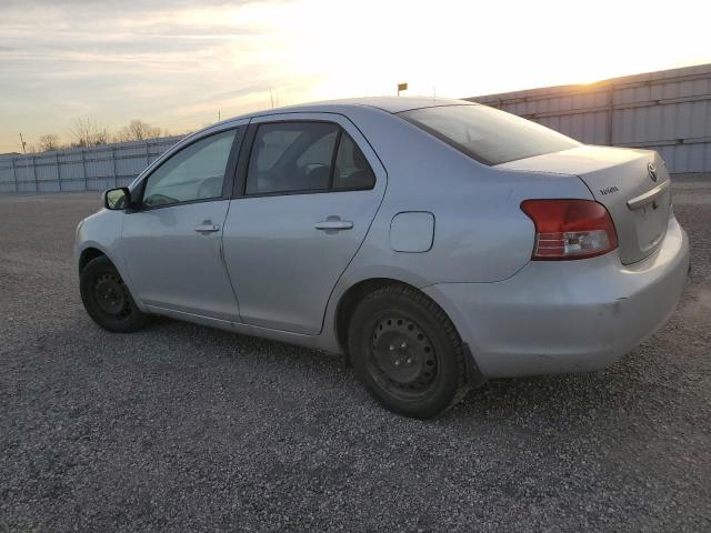 JTDBT923991327967 - 2009 TOYOTA YARIS SILVER photo 2