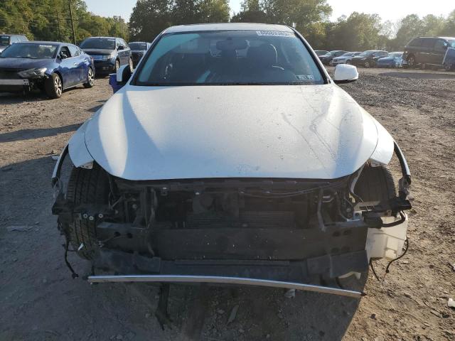 JN1EV7AR9JM440020 - 2018 INFINITI Q50 LUXE 白色 照片 5