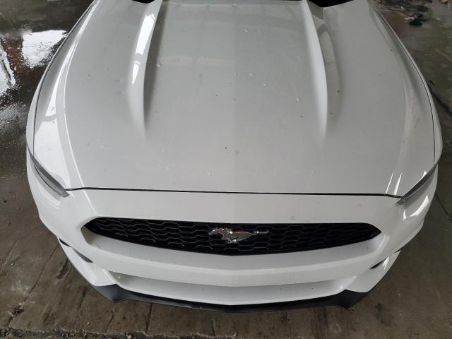 1FATP8UH2H5328841 - 2017 FORD MUSTANG WHITE photo 11