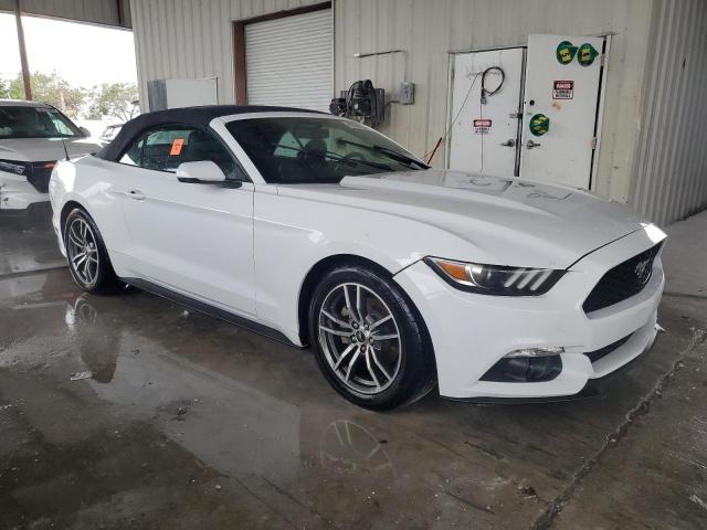 1FATP8UH2H5328841 - 2017 FORD MUSTANG WHITE photo 4