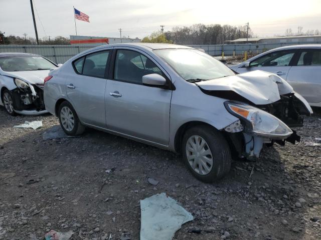 3N1CN7AP3JK413160 - 2018 NISSAN VERSA S GRAY photo 4