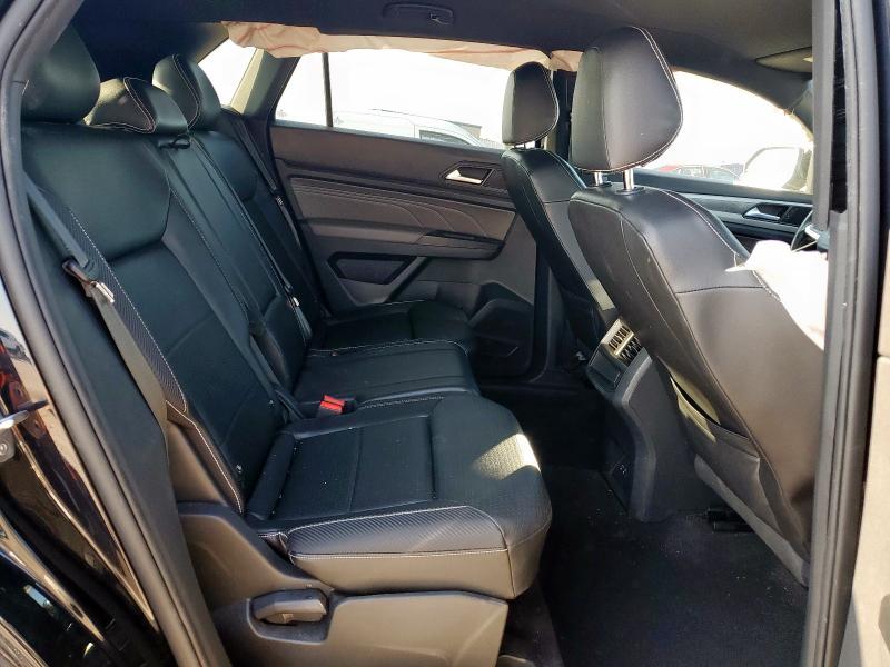 1V2WC2CA7MC207053 - 2021 VOLKSWAGEN ATLAS CROS SE Noir photo 11