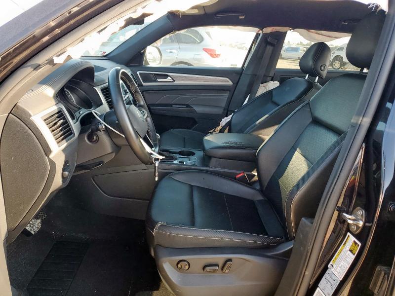 1V2WC2CA7MC207053 - 2021 VOLKSWAGEN ATLAS CROS SE Noir photo 7