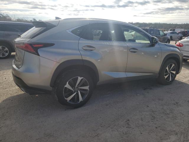 JTJGARBZ2M2194839 - 2021 LEXUS NX 300 BASE ვერცხლისფერი ფოტო 3