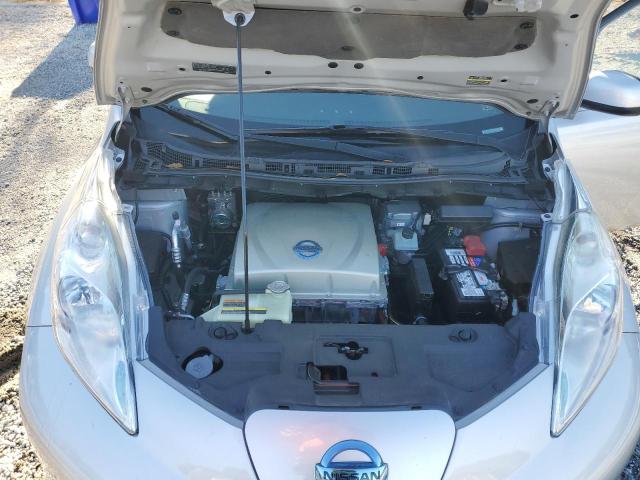 1N4AZ0CPXFC320443 - 2015 NISSAN LEAF S SILVER photo 11