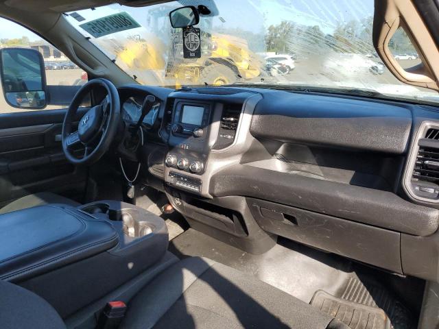 3C7WRSAL8KG690828 - 2019 RAM 3500 WHITE photo 8