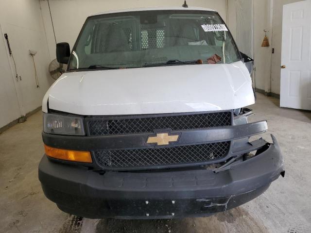 1GCWGAFP4M1261485 - 2021 CHEVROLET EXPRESS G2 WHITE photo 5