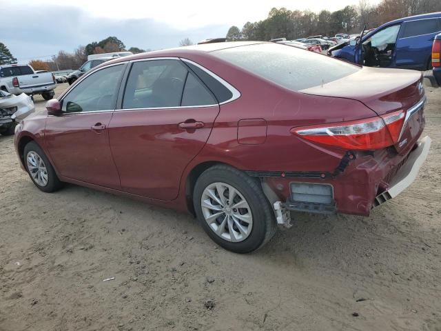 4T1BF1FK6HU790961 - 2017 TOYOTA CAMRY LE RED photo 2