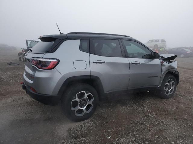 3C4NJDDB1NT224510 - 2022 JEEP COMPASS TRAILHAWK SILVER photo 3