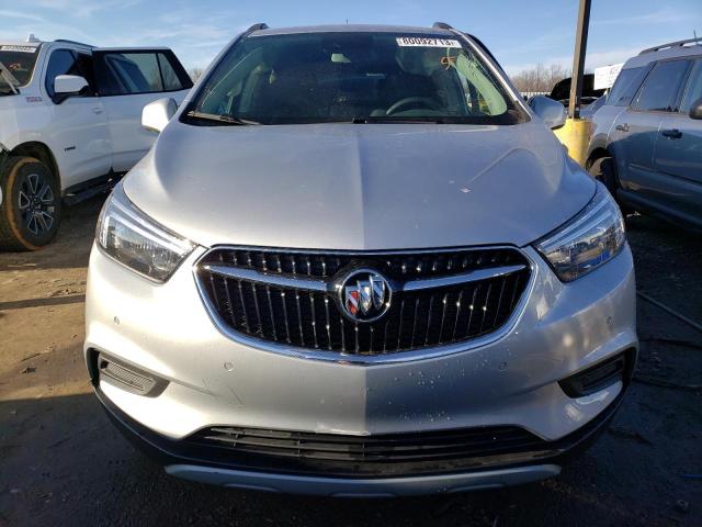 KL4CJESM0NB560288 - 2022 BUICK ENCORE PREFERRED SILVER photo 5