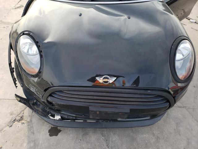 WMWXP5C51J2G61329 - 2018 MINI COOPER BLACK photo 11