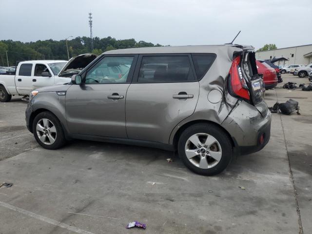 KNDJN2A2XJ7604911 - 2018 KIA SOUL 灰色 照片 2