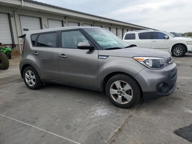 KNDJN2A2XJ7604911 - 2018 KIA SOUL 灰色 照片 4