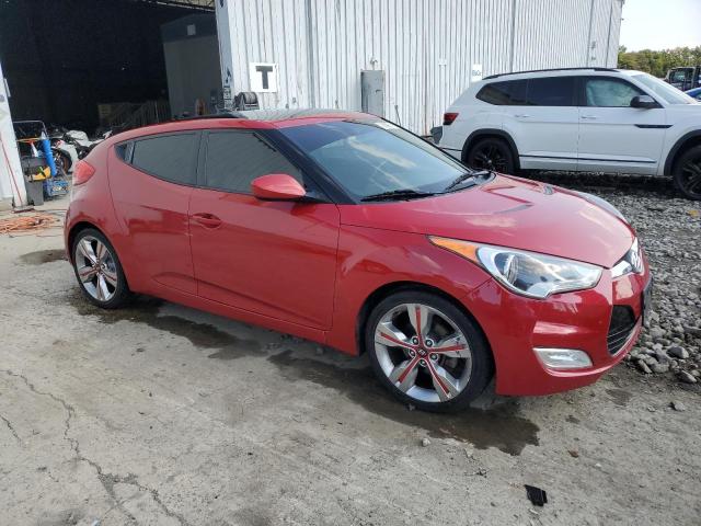 KMHTC6AD5DU088630 - 2013 HYUNDAI VELOSTER RED photo 4