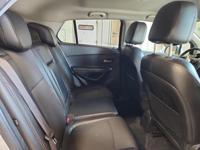KL7CJLSB0JB549727 - 2018 CHEVROLET TRAX 1LT Gümüş foto 11