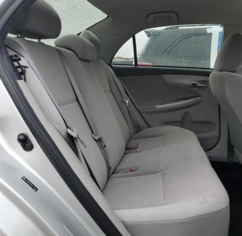 JTDBU4EE5BJ102027 - 2011 TOYOTA COROLLA BASE 银色 照片 10