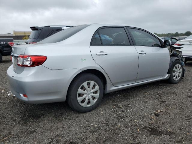 JTDBU4EE5BJ102027 - 2011 TOYOTA COROLLA BASE 银色 照片 3