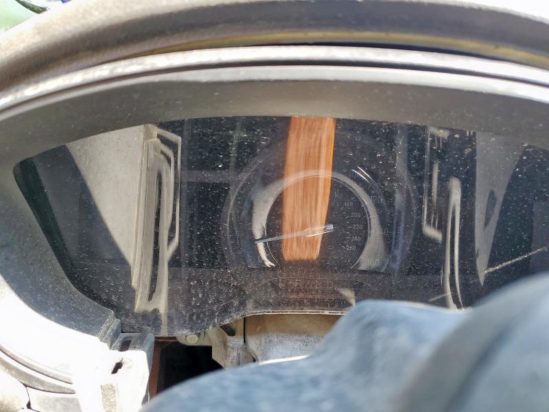 3FA6P0HD1JR231946 - 2018 FORD FUSION SE Biały zdjęcie 9