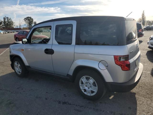 5J6YH1H3XBL000860 - 2011 HONDA ELEMENT LX SILVER photo 2