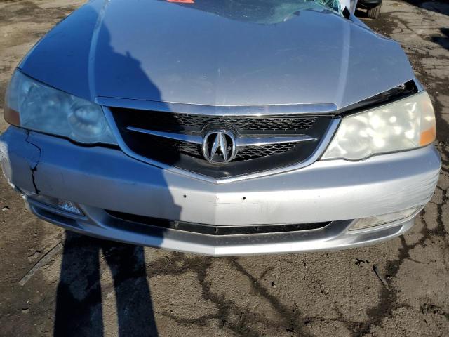 19UUA56602A055408 - 2002 ACURA 3.2TL SILVER photo 11