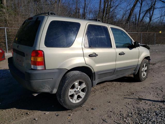 1FMYU03104DA21775 - 2004 FORD ESCAPE XLT BEIGE photo 3