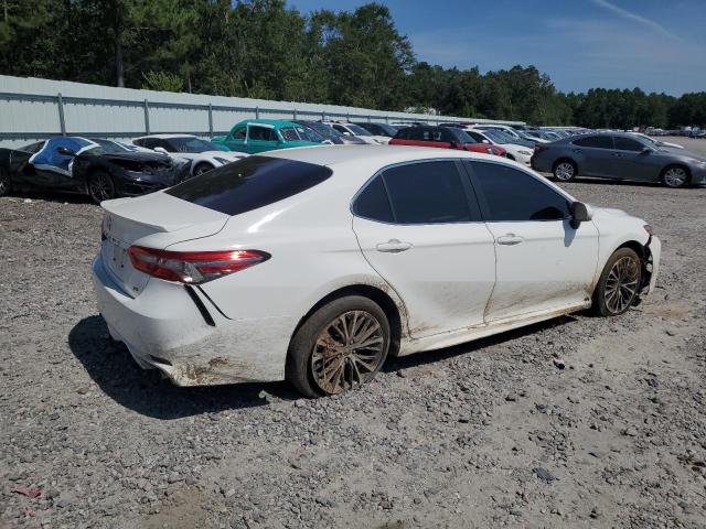 JTNB11HK8J3071458 - 2018 TOYOTA CAMRY L WHITE photo 3