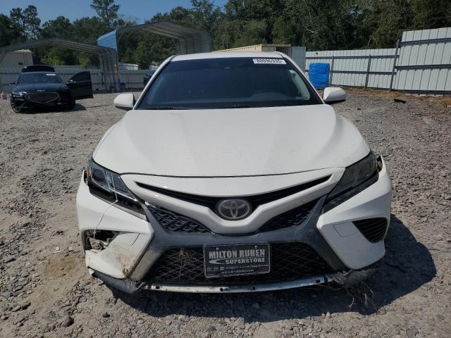 JTNB11HK8J3071458 - 2018 TOYOTA CAMRY L WHITE photo 5