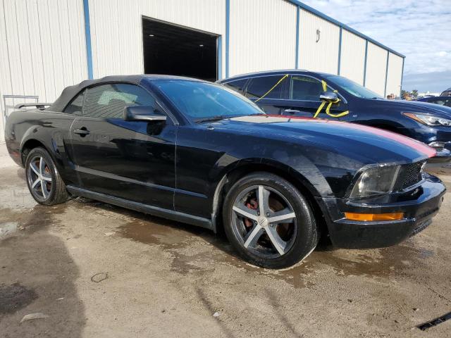 1ZVFT84N355260406 - 2005 FORD MUSTANG BLACK photo 4