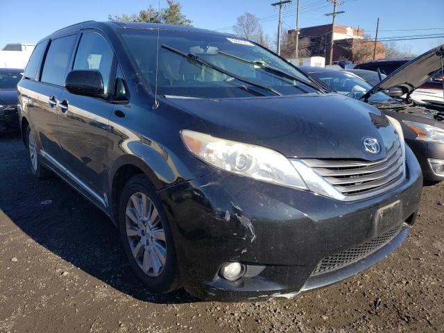 5TDDK3DC4DS058388 - 2013 TOYOTA SIENNA XLE BLACK photo 4