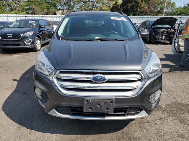 1FMCU9HD9JUB81487 - 2018 FORD ESCAPE SEL GRAY photo 5