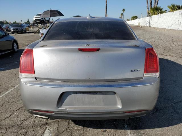 2C3CCAEG5FH802715 - 2015 CHRYSLER 300C SILVER photo 6