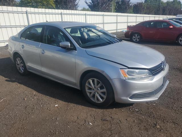3VWDP7AJ6DM297157 - 2013 VOLKSWAGEN JETTA SE ვერცხლისფერი ფოტო 4