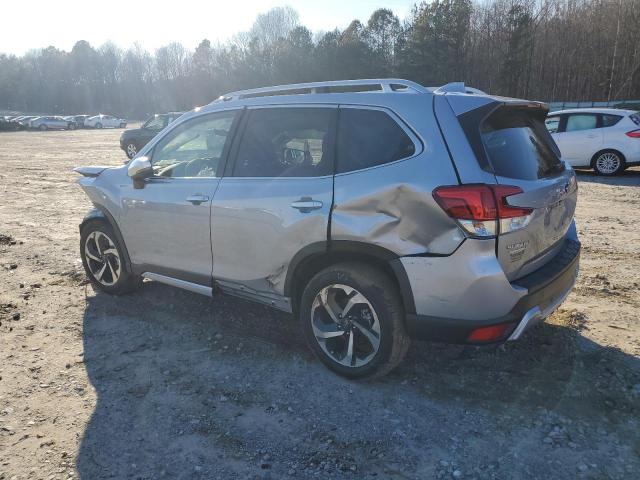 JF2SKARC7PH452885 - 2023 SUBARU FORESTER TOURING 银色 照片 2