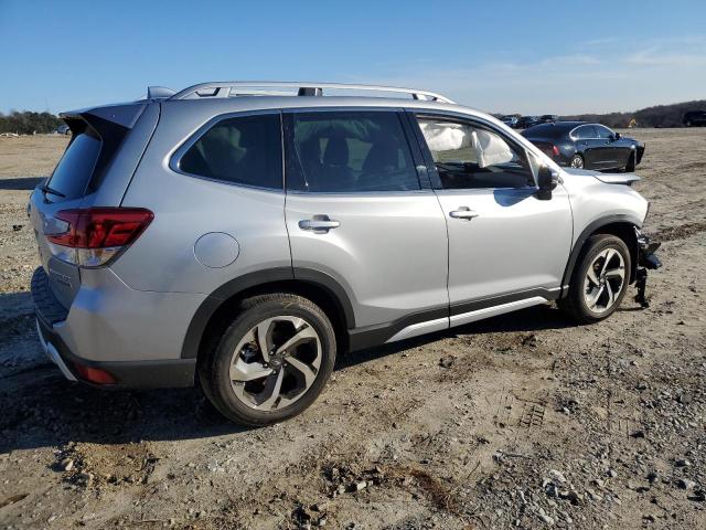 JF2SKARC7PH452885 - 2023 SUBARU FORESTER TOURING 银色 照片 3