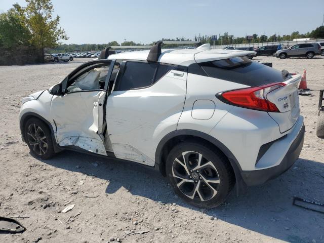 NMTKHMBX8JR001056 - 2018 TOYOTA C-HR XLE أبيض صورة 2