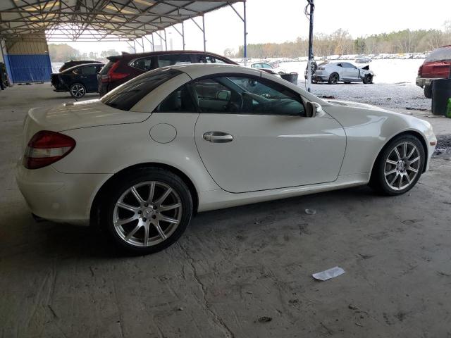 WDBWK56F37F138652 - 2007 MERCEDES-BENZ SLK 350 WHITE photo 3