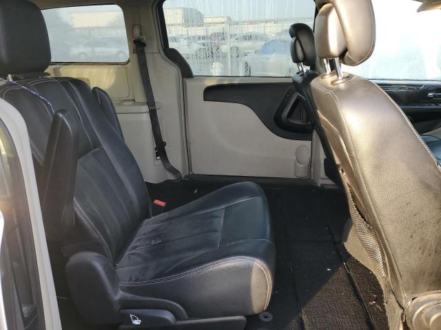 2C4RC1BG2GR299411 - 2016 CHRYSLER TOWN & COU TOURING SILVER photo 11