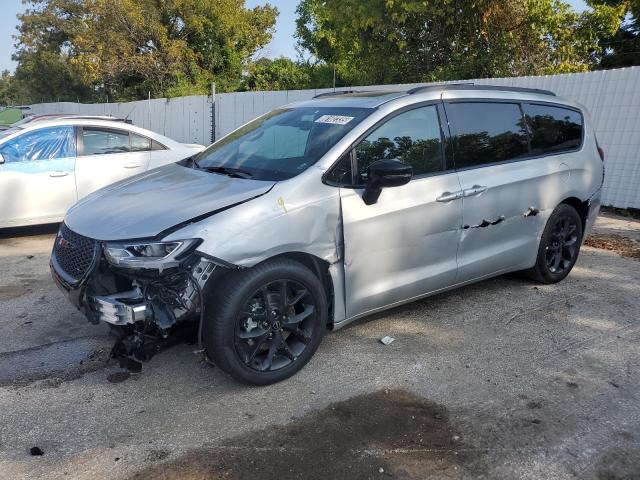 2026 CHRYSLER PACIFICA LIMITED, 