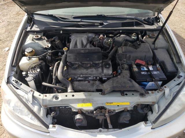 4T1BF30K52U017944 - 2002 TOYOTA CAMRY LE SILVER photo 11