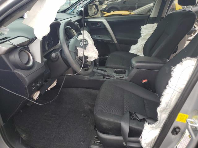 2T3ZFREV7HW333804 - 2017 TOYOTA RAV4 LE Argent photo 7