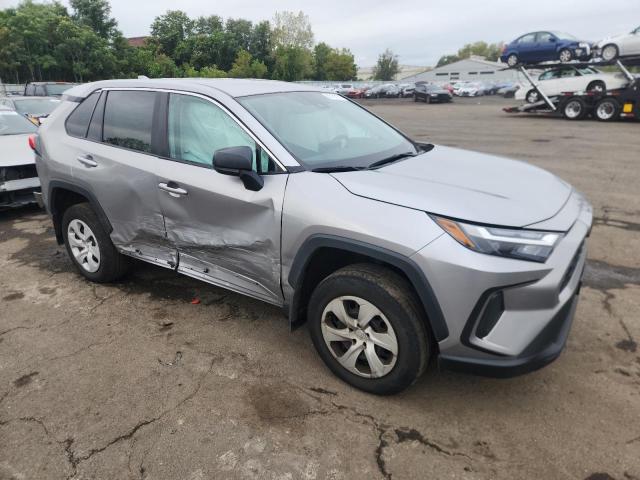 2T3F1RFV2PW370855 - 2023 TOYOTA RAV4 LE SILVER photo 4