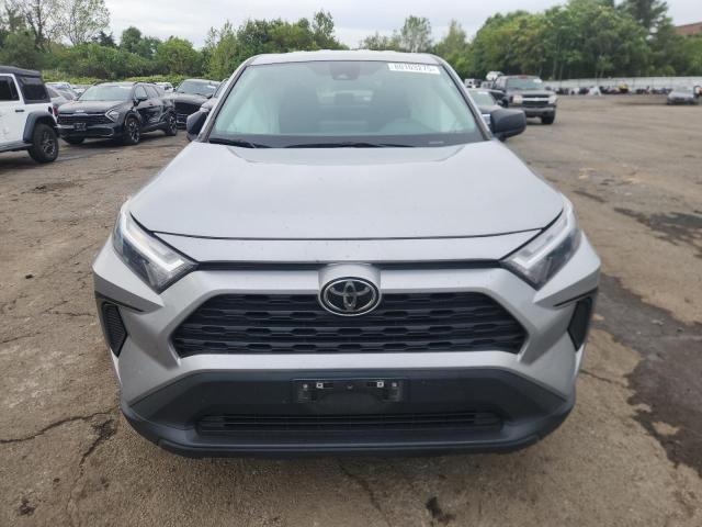 2T3F1RFV2PW370855 - 2023 TOYOTA RAV4 LE SILVER photo 5