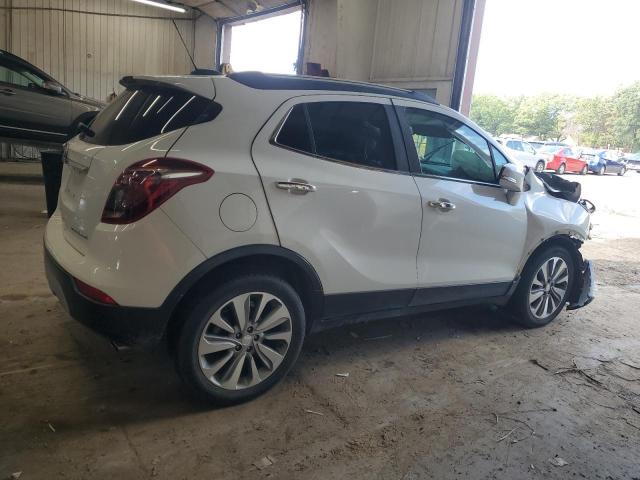 KL4CJASB1JB533733 - 2018 BUICK ENCORE PREFERRED WHITE photo 3