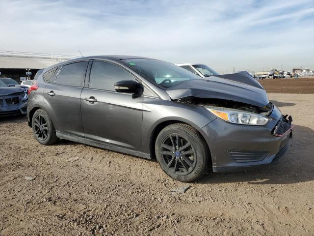 1FADP3K22GL364528 - 2016 FORD FOCUS SE CHARCOAL photo 4