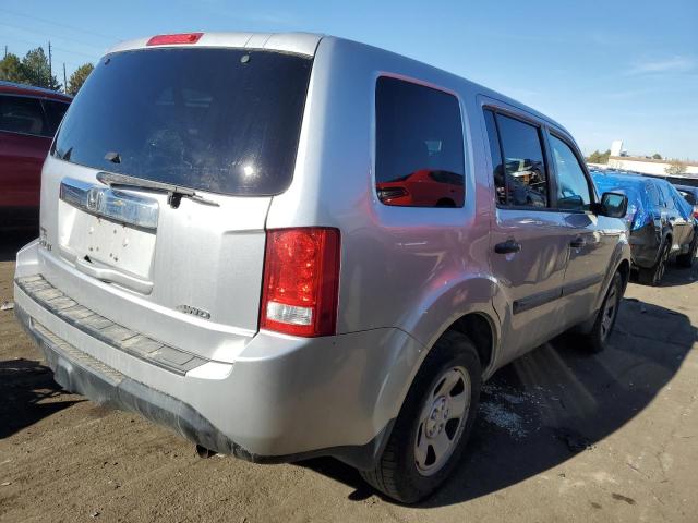 5FNYF4H28EB019516 - 2014 HONDA PILOT LX SILVER photo 3